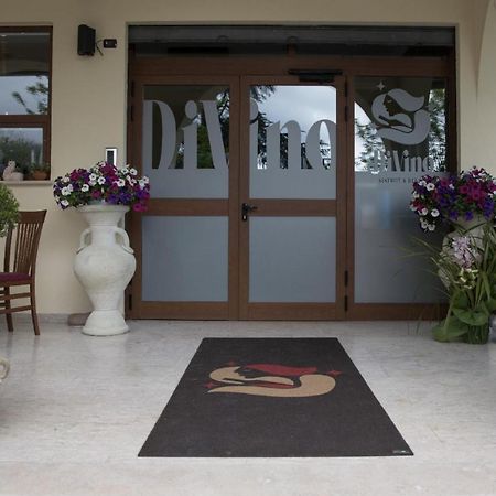 Divino Bistrot E Relais Hotel Lenola Eksteriør billede