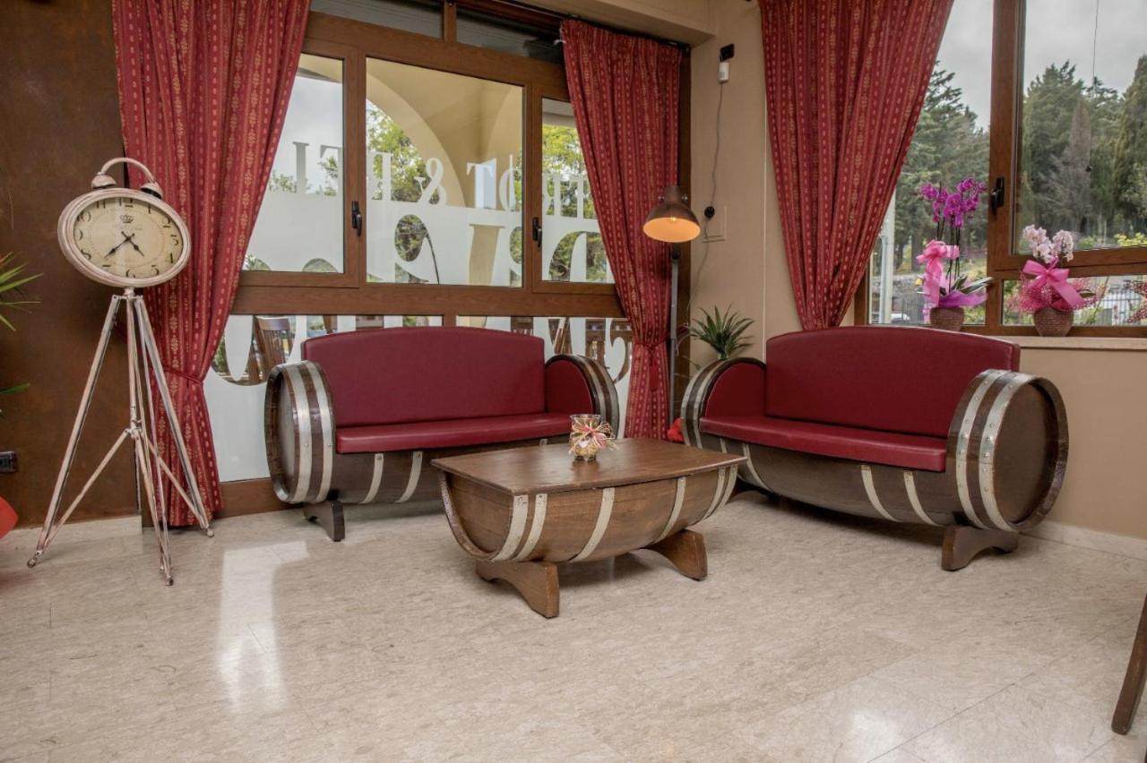 Divino Bistrot E Relais Hotel Lenola Eksteriør billede