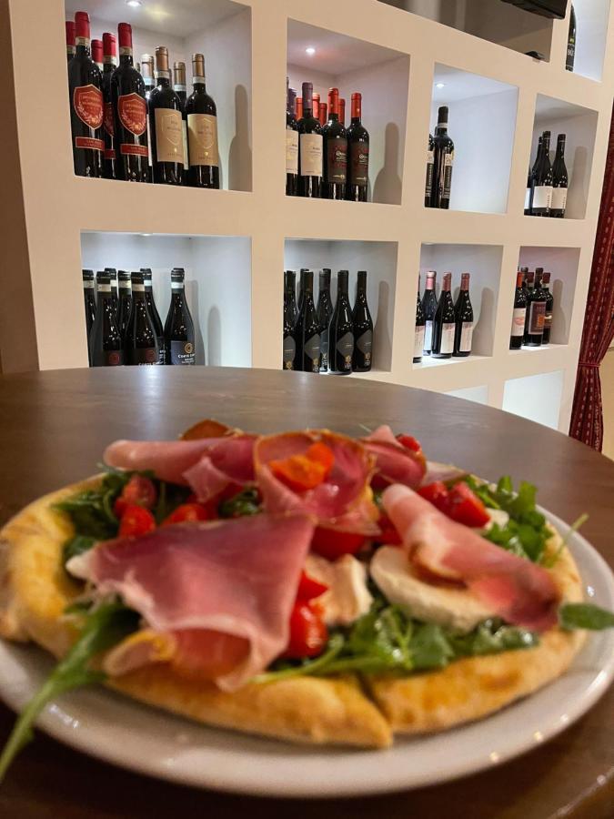 Divino Bistrot E Relais Hotel Lenola Eksteriør billede