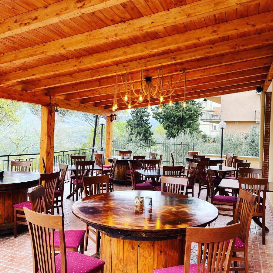 Divino Bistrot E Relais Hotel Lenola Eksteriør billede